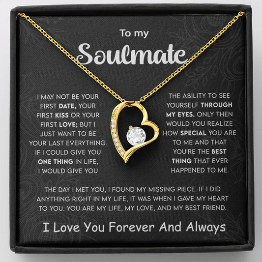 soulmate necklace close up pendant detail